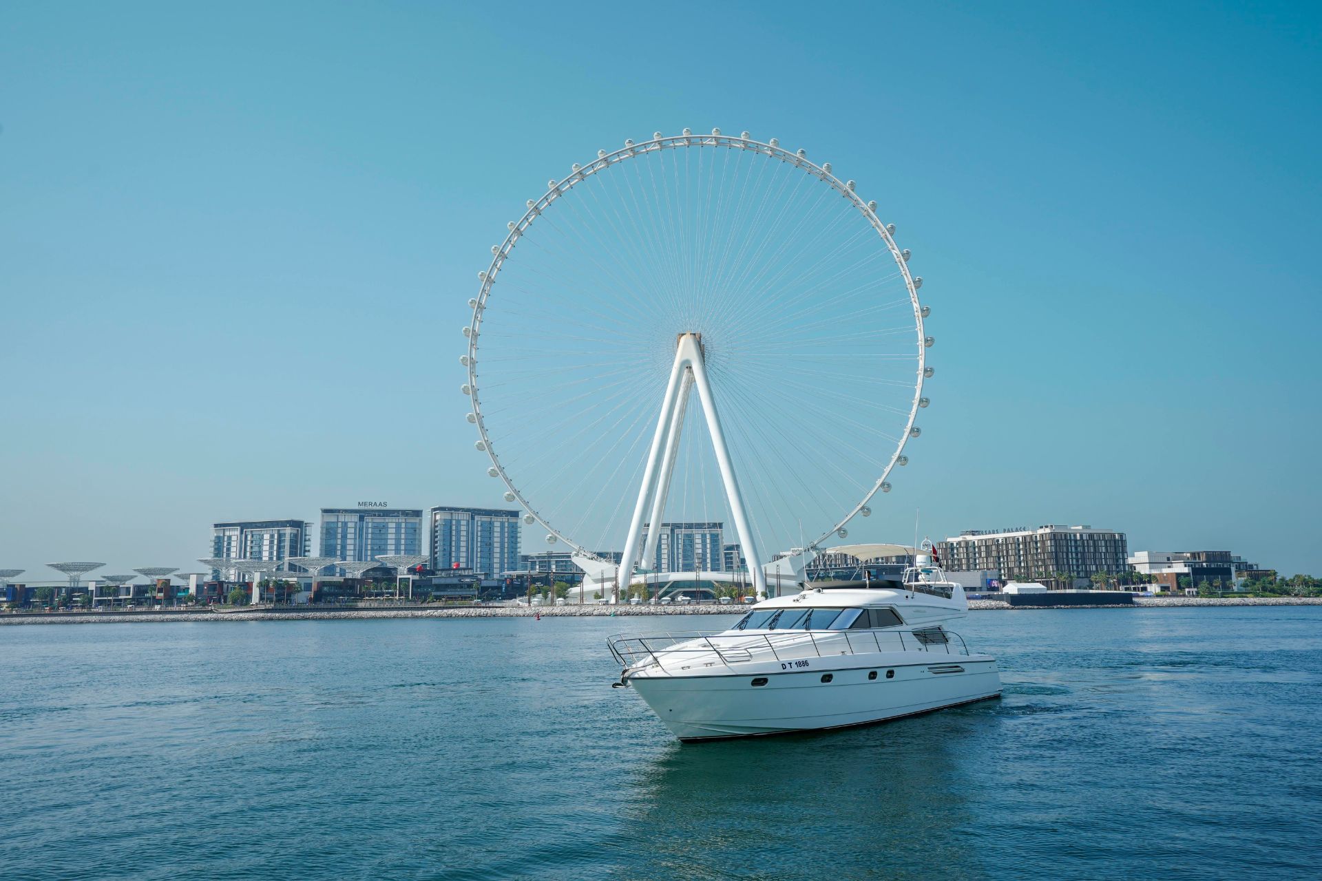 60ft yacht from outside